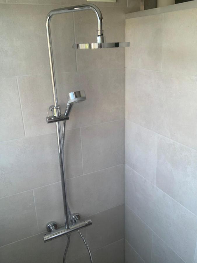 Appartement Tout Confort Dans Une Residence Calme Givet Exterior foto